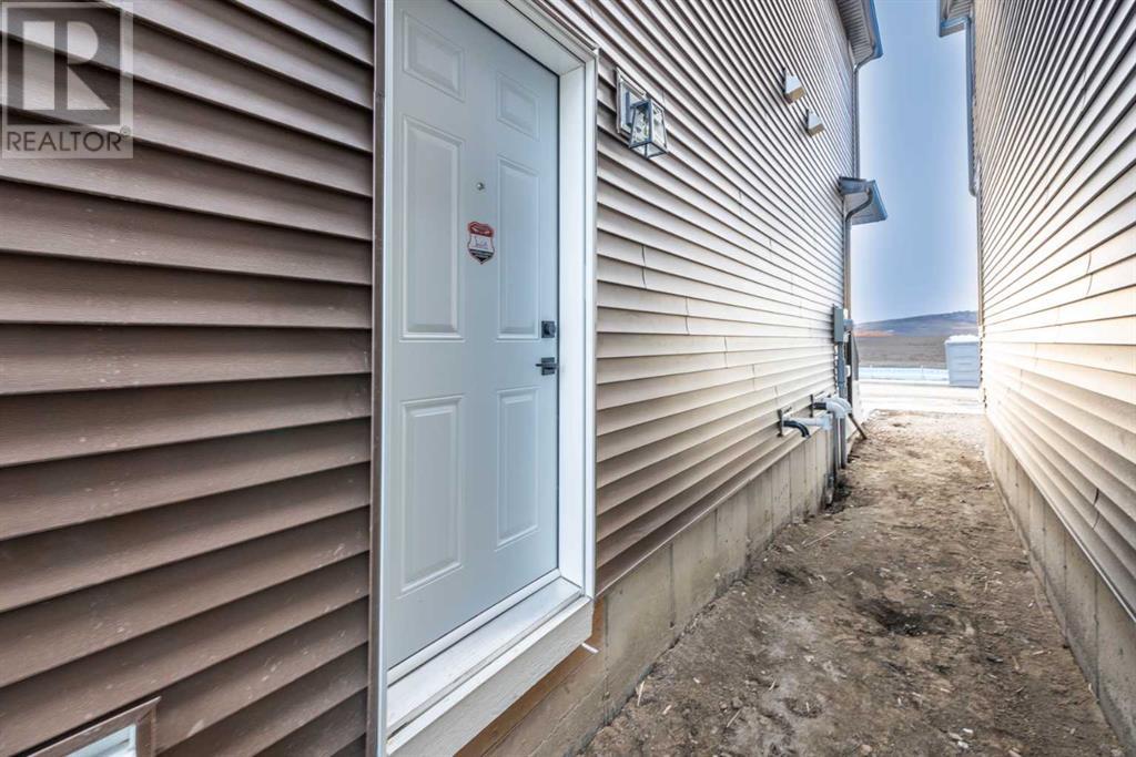 112 Creekside Street Sw, Calgary, Alberta  T2X 5S3 - Photo 6 - A2194982