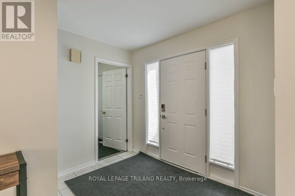 23 Derwent Road, London North, Ontario  N6G 4V8 - Photo 6 - X12135979