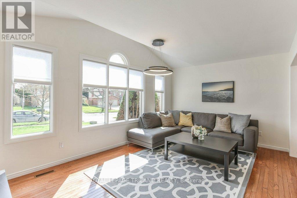 23 Derwent Road, London North, Ontario  N6G 4V8 - Photo 8 - X12135979