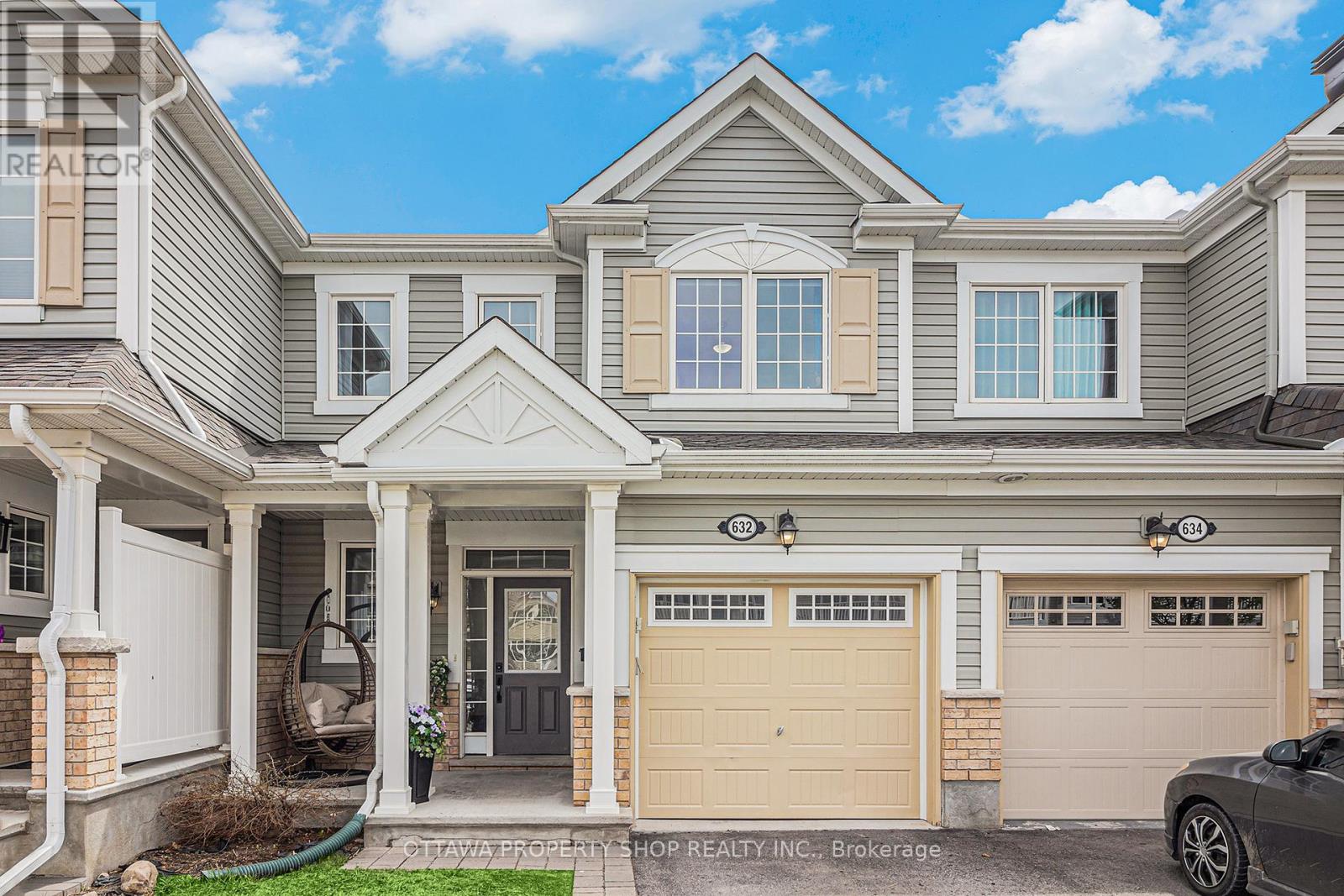 632 Bluegill Avenue, Ottawa, Ontario  K2J 5Y8 - Photo 2 - X12136039