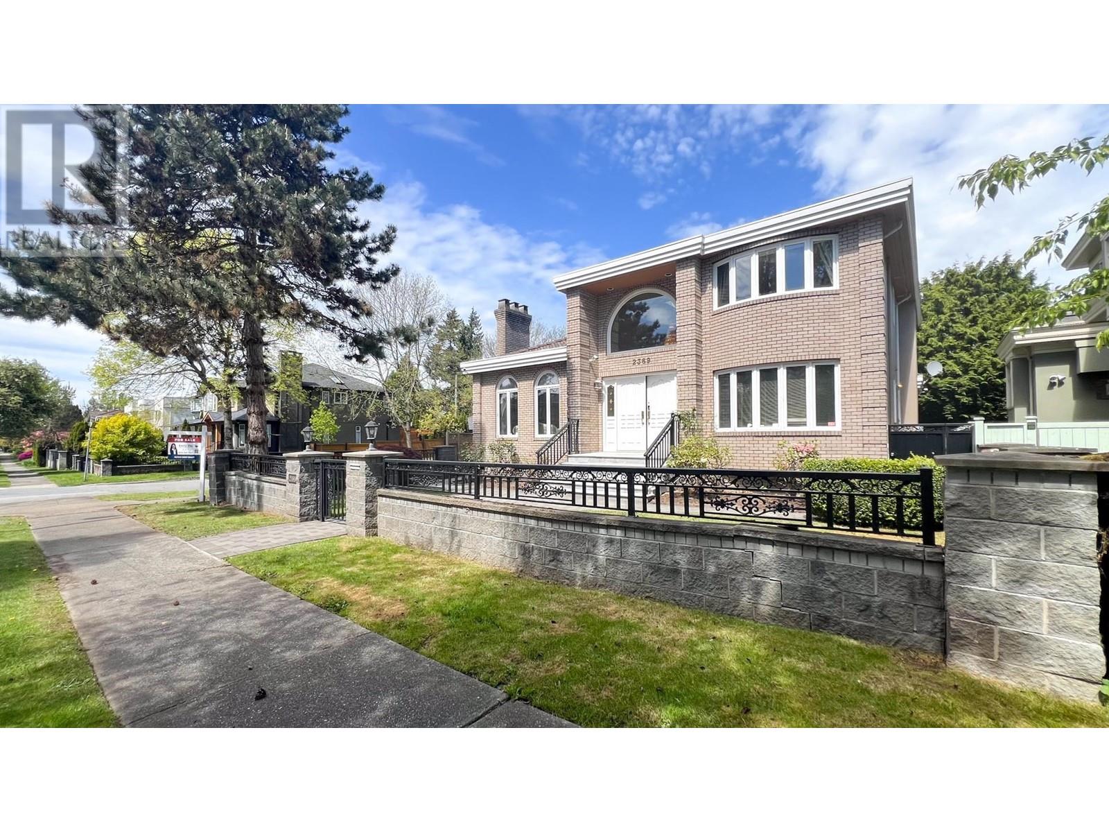 2389 W 21st Avenue, Vancouver, British Columbia  V6L 1J6 - Photo 2 - R2999412