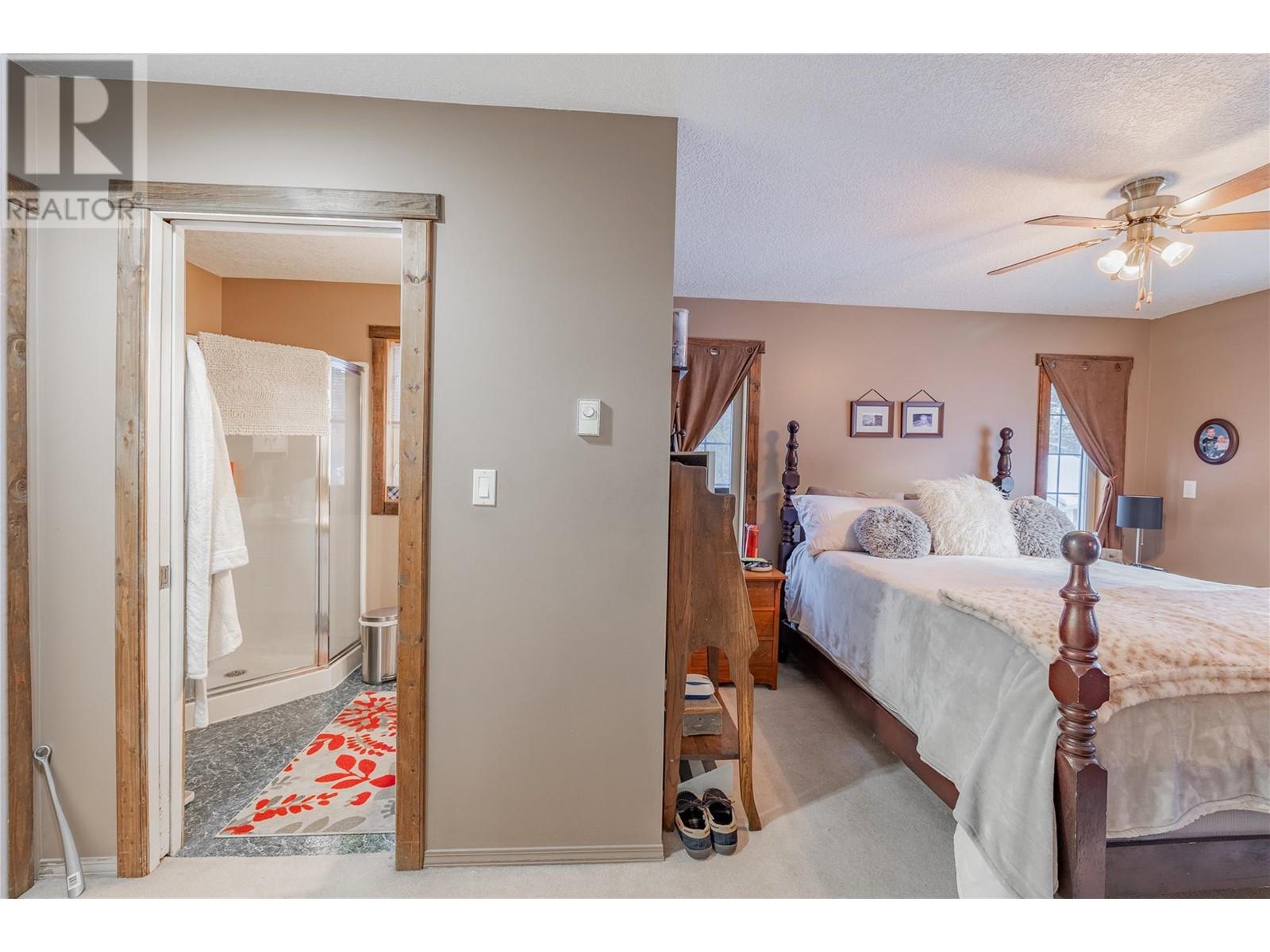 4814 Lake Road, Windermere, British Columbia  V0B 2L2 - Photo 26 - 10332025