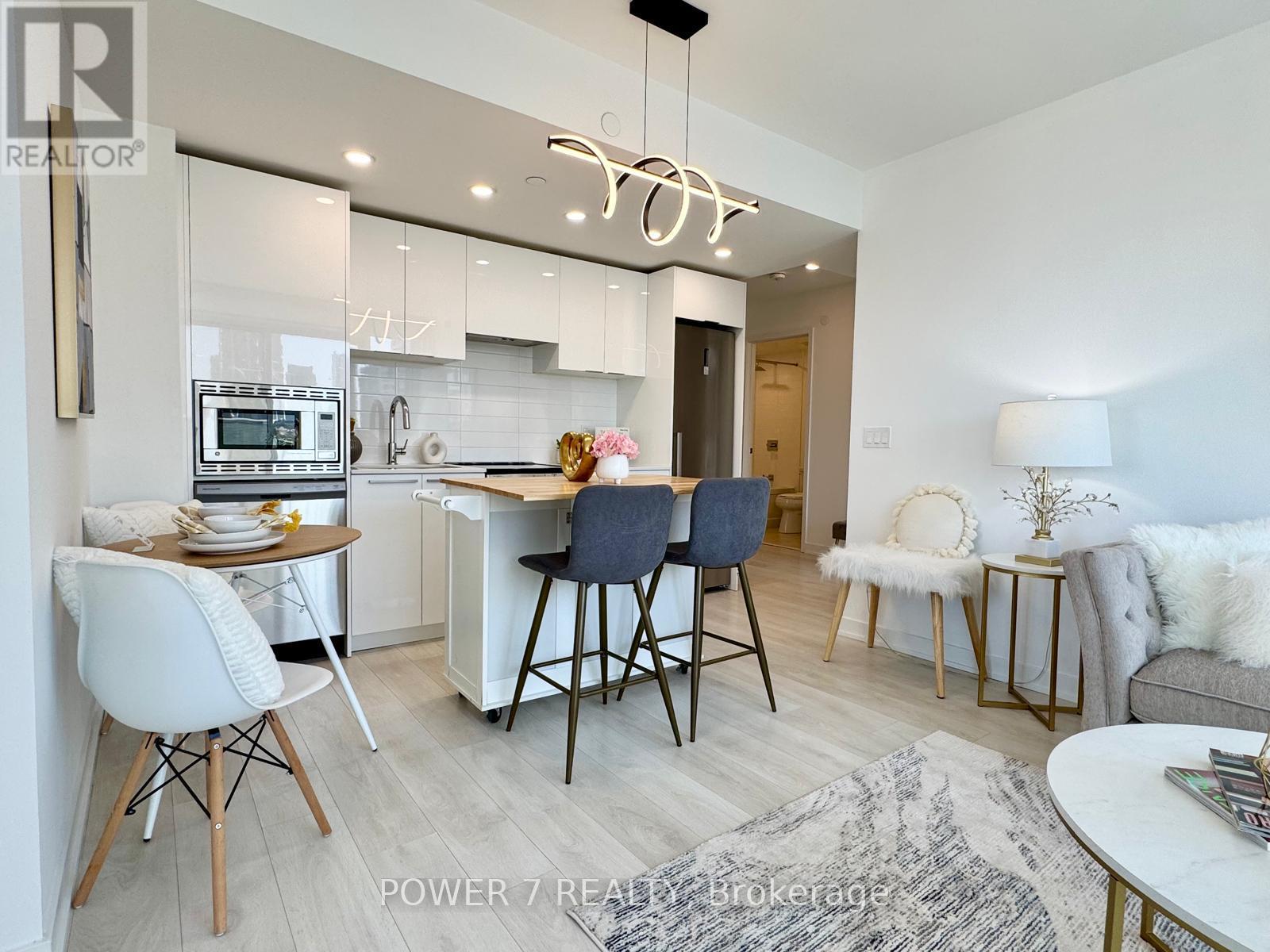 3305 - 501 Yonge Street, Toronto, Ontario  M4Y 0G8 - Photo 8 - C12135992