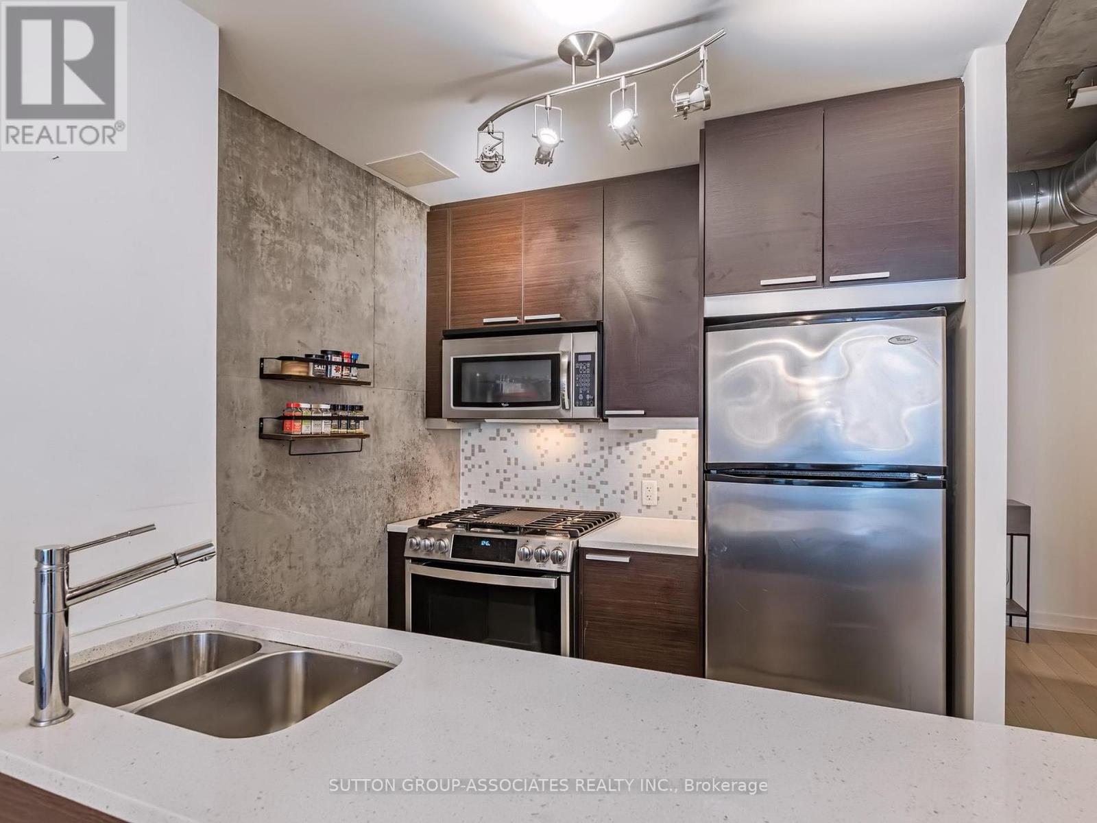 811 - 138 Princess Street, Toronto, Ontario  M5A 0B1 - Photo 5 - C12136007