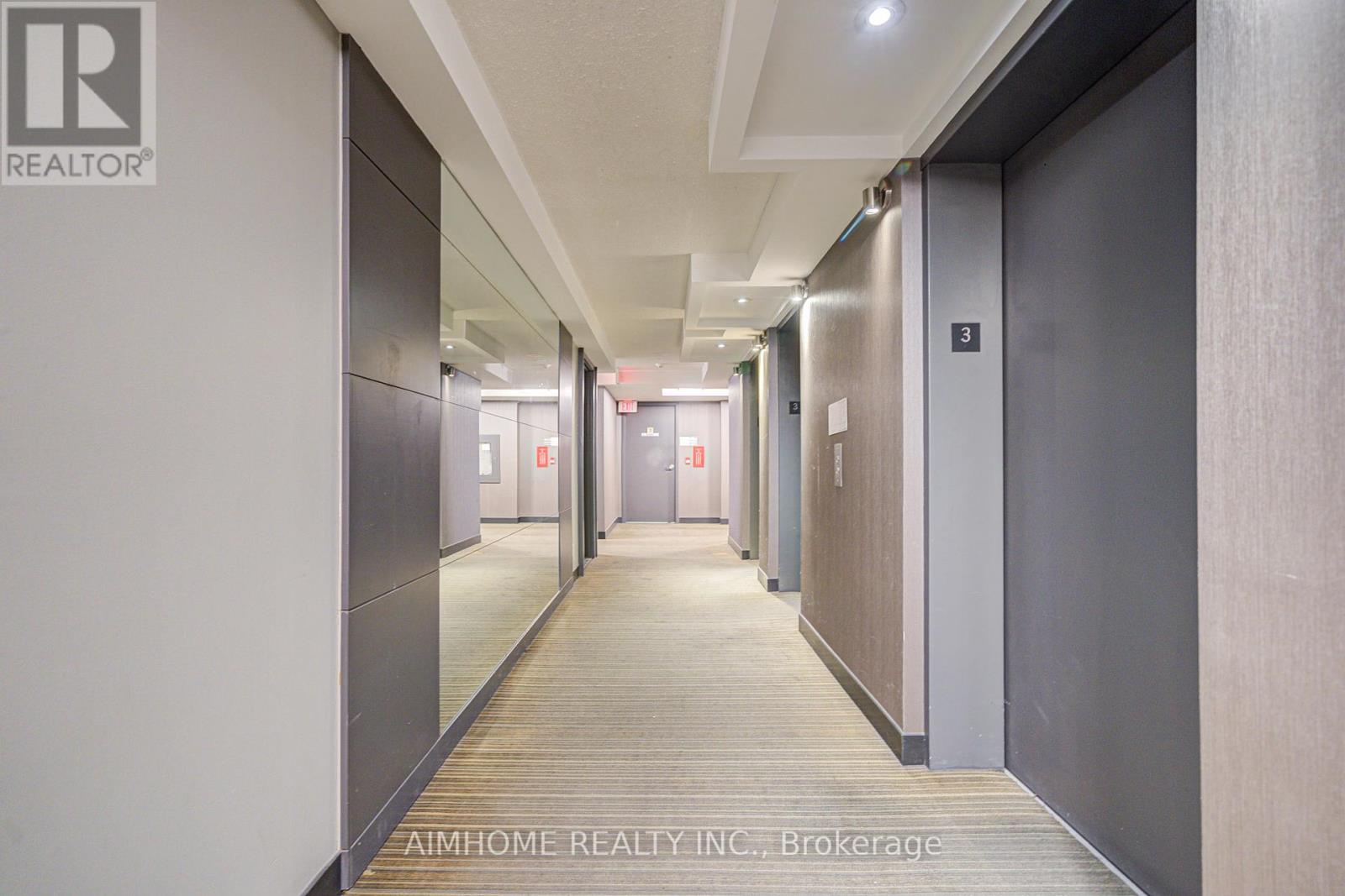 306 - 11 St. Joseph Street, Toronto, Ontario  M4Y 3G4 - Photo 4 - C12136011