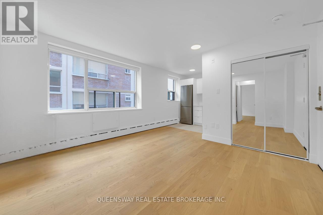 202 - 263 Russell Hill Road, Toronto, Ontario  M4V 2T4 - Photo 2 - C12136020