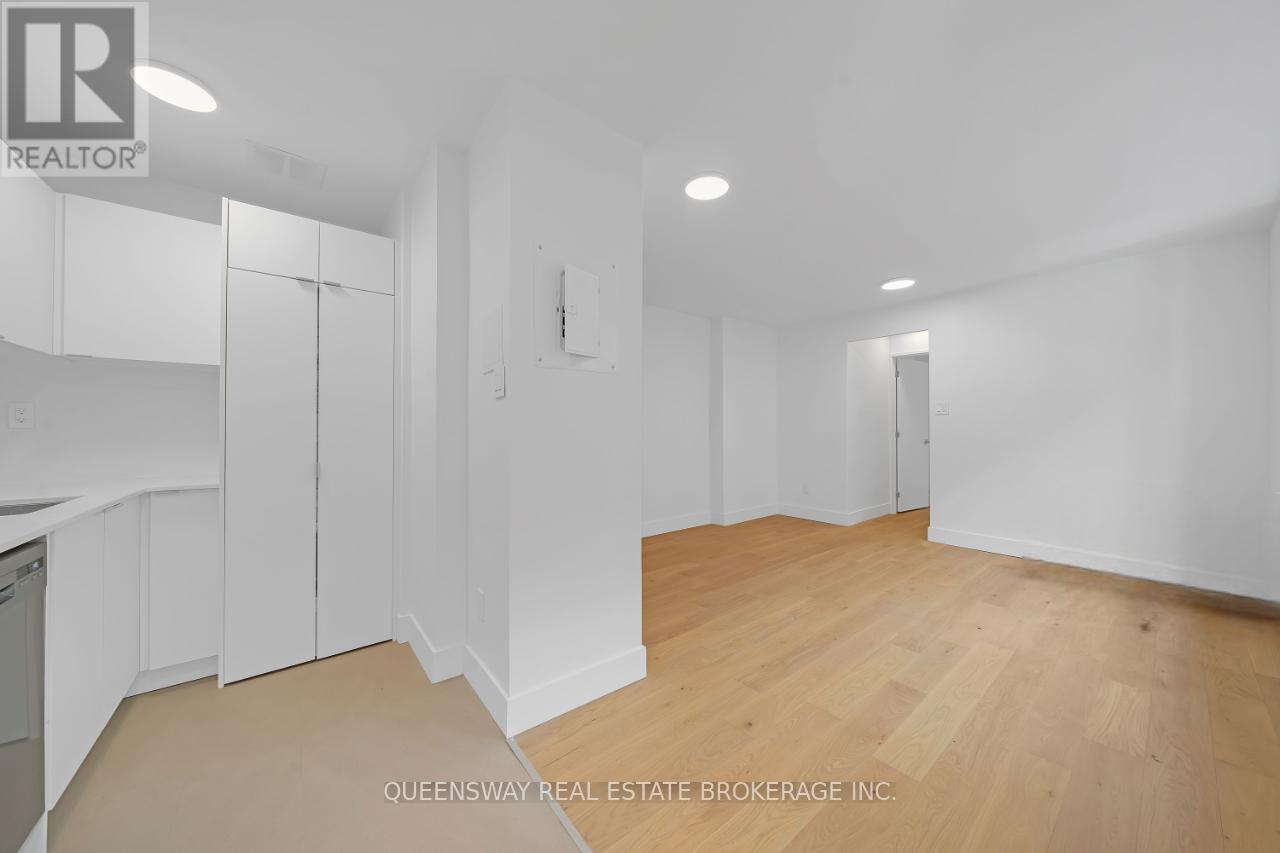 202 - 263 Russell Hill Road, Toronto, Ontario  M4V 2T4 - Photo 5 - C12136020
