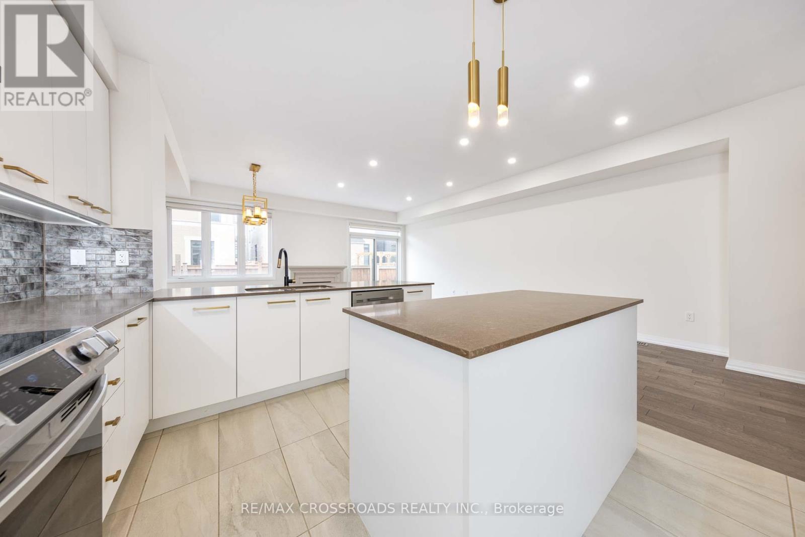 67 Mallery Street, Richmond Hill, Ontario  L4S 0J1 - Photo 6 - N12136000