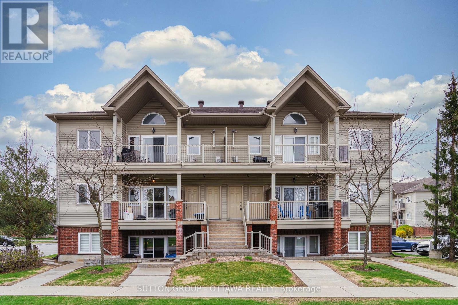 F - 241 Crestway Drive, Ottawa, Ontario  K2G 0A9 - Photo 2 - X12136055