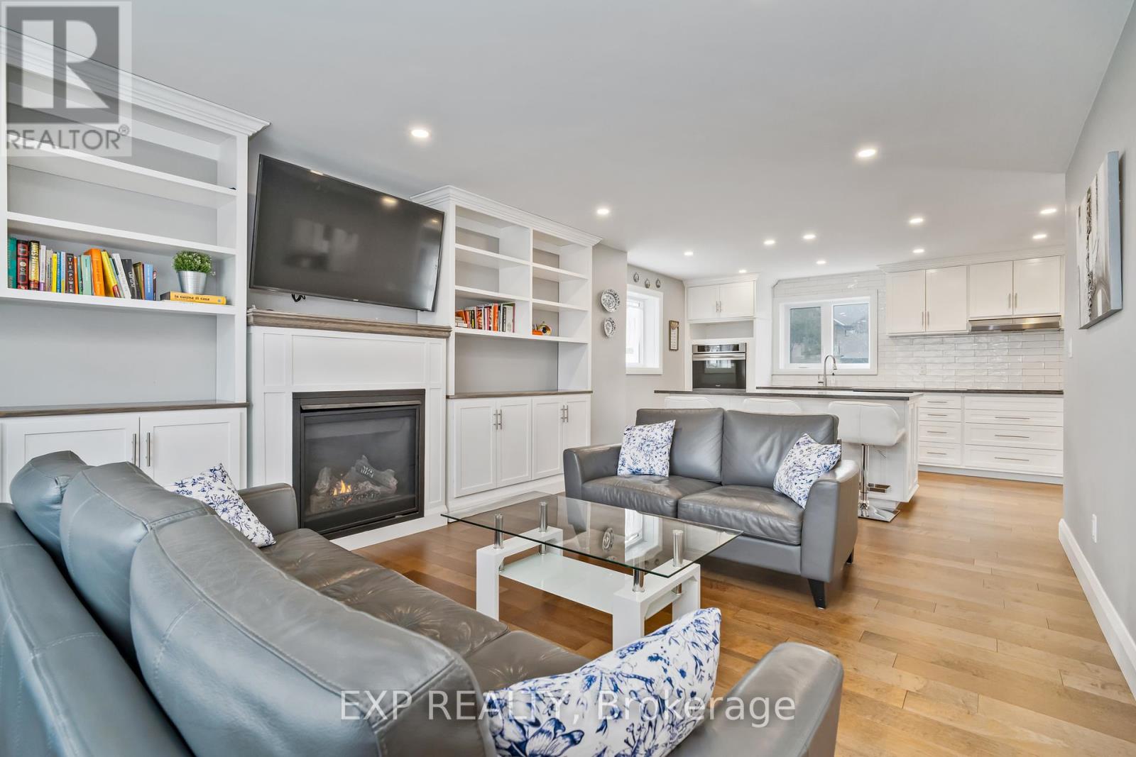 Property at 15 MANCHESTER STREET image 3