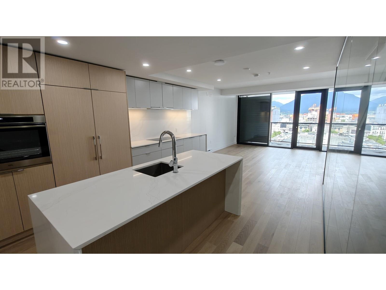 902 239 Keefer Street, Vancouver, British Columbia  V6A 1X6 - Photo 2 - R3000006