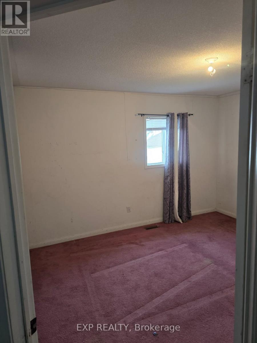 17 Pitfield Avenue, Whitby, Ontario  L1R 2P7 - Photo 20 - E12136057