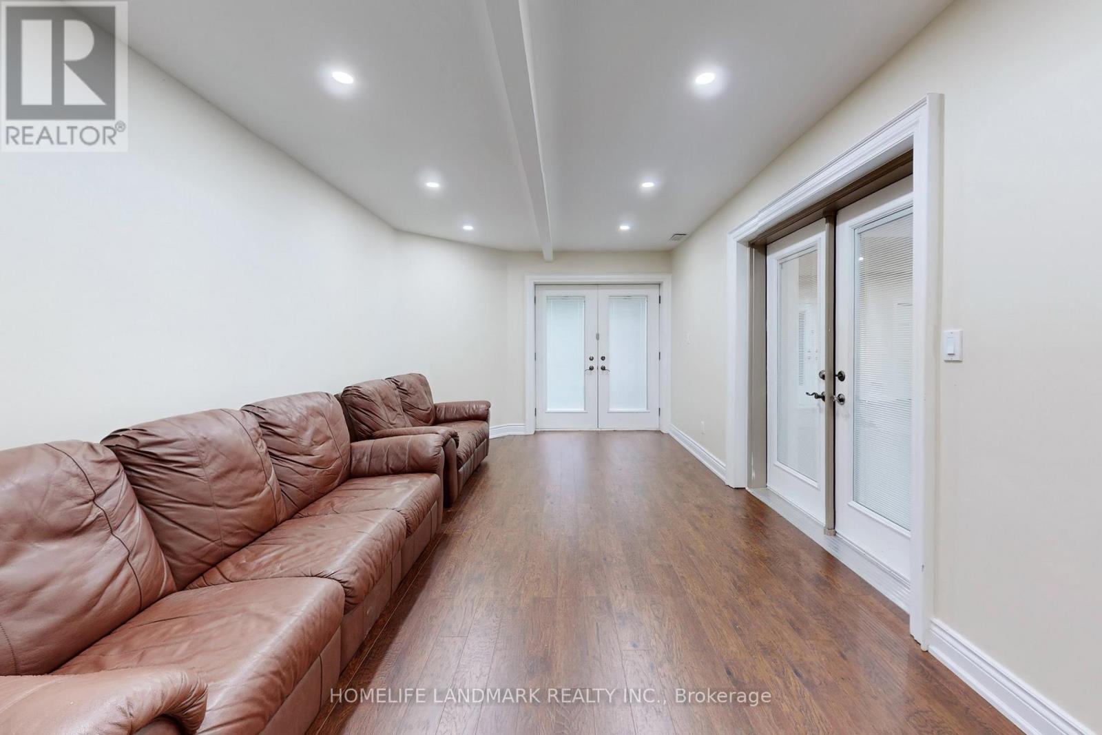 5 Long Hill Drive, Richmond Hill (Jefferson), Ontario  L4E 3M5 - Photo 42 - N12136042