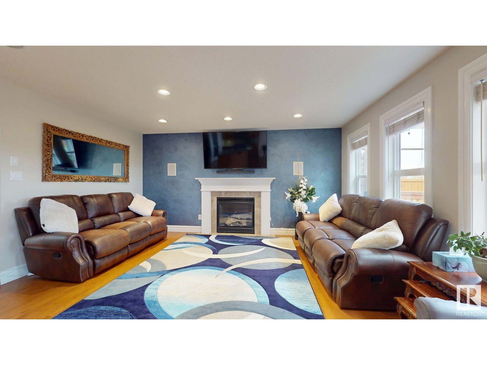 Property at 4224 157 AV NW NW image 2