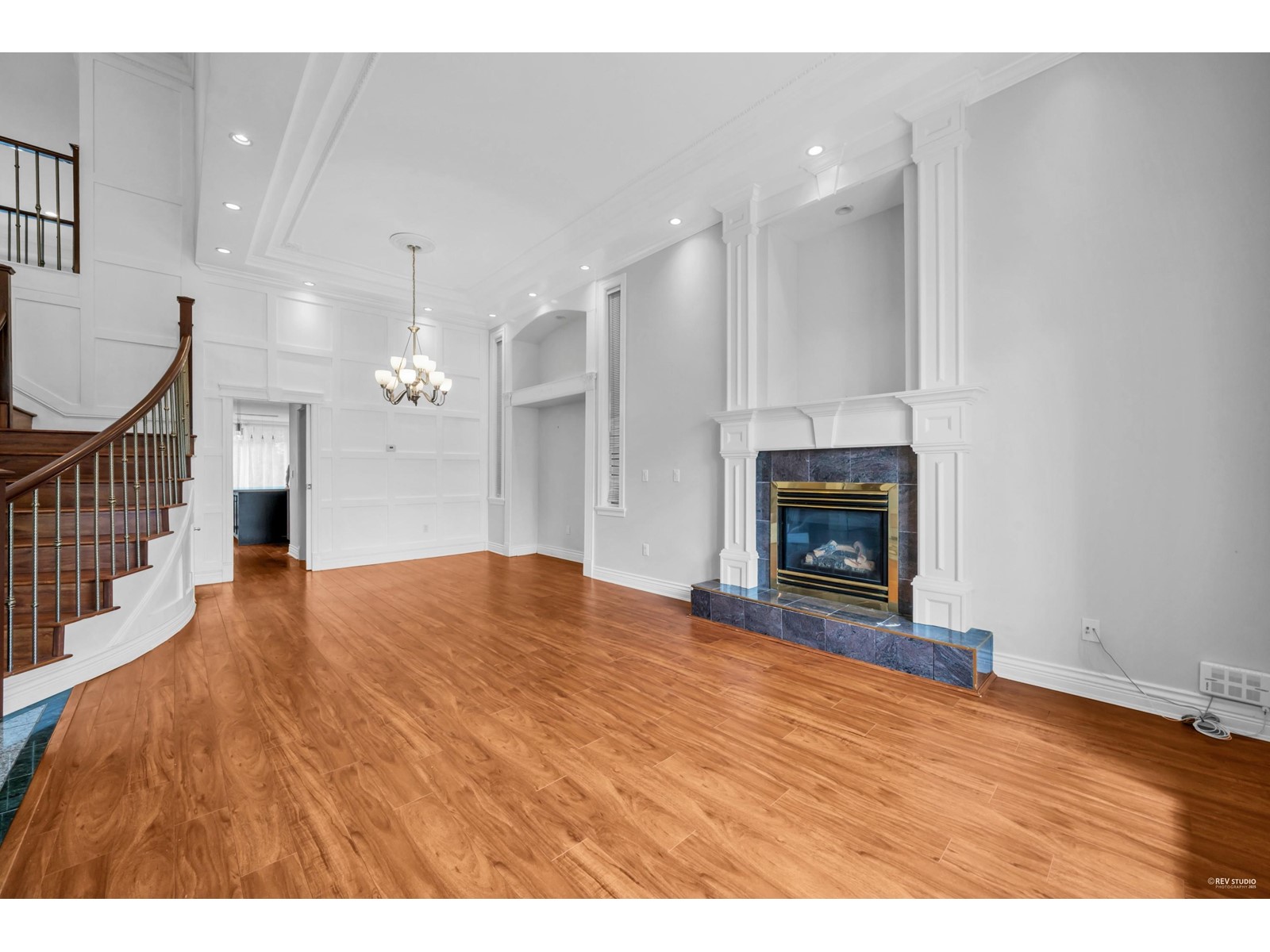Property at 15423 112 AVENUE image 3