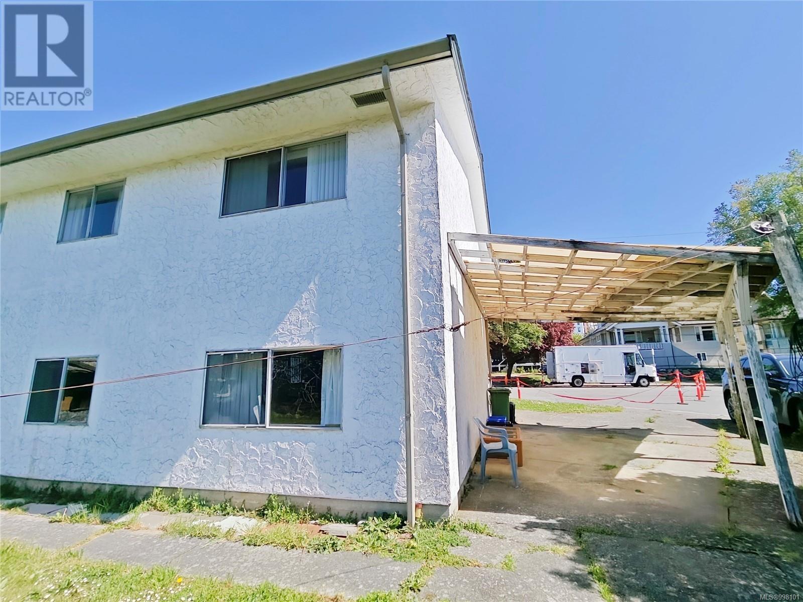 Property at 569 Sumas St image 2