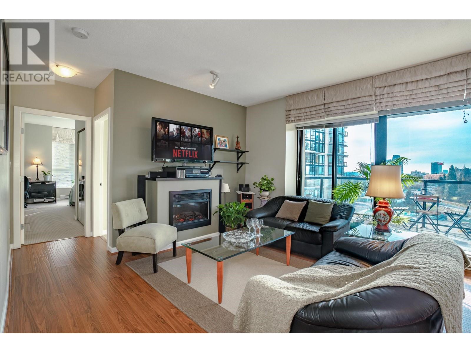 Listing Picture 2 of 27 : 1202 15 E ROYAL AVENUE, New Westminster / 新西敏 - 魯藝地產 Yvonne Lu Group - MLS Medallion Club Member
