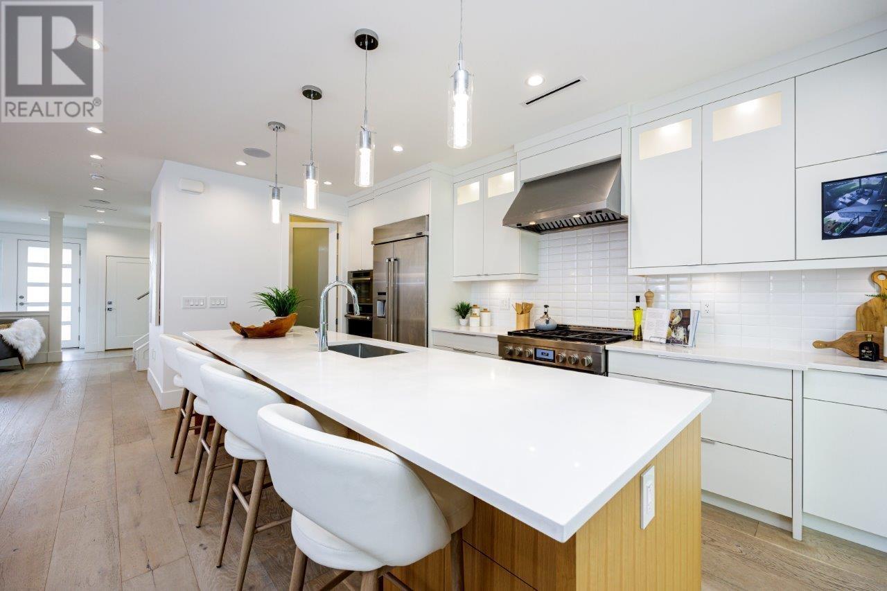 1192 CROFT ROAD, North Vancouver real estate listing R3000440 for sale