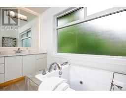 1192 CROFT ROAD, North Vancouver property photo listing R3000440 for sale