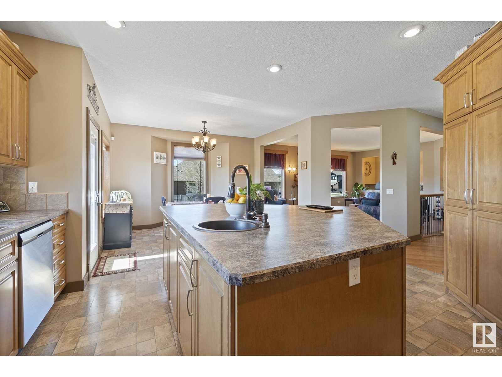 1 Dillworth Cr, Spruce Grove, Alberta  T7X 0E6 - Photo 11 - E4435405