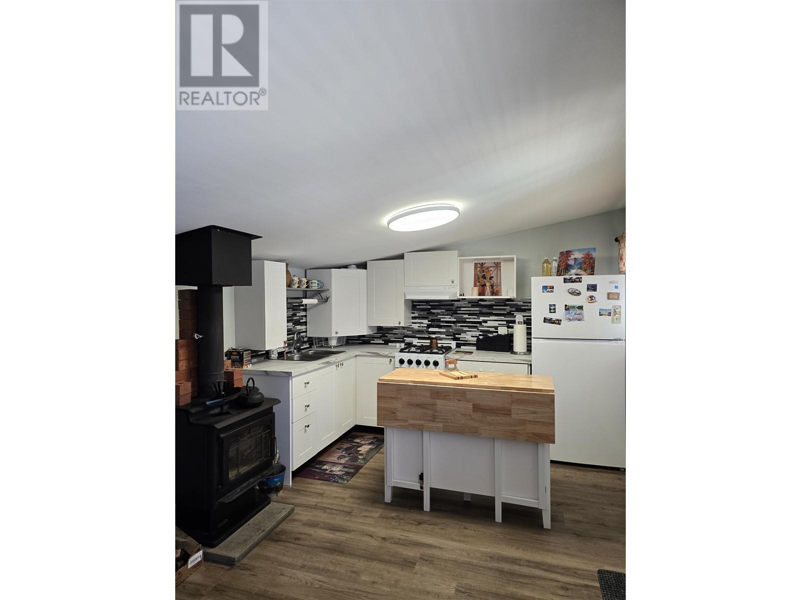 3620 PARK PLACE Lac La Hache Photo 12