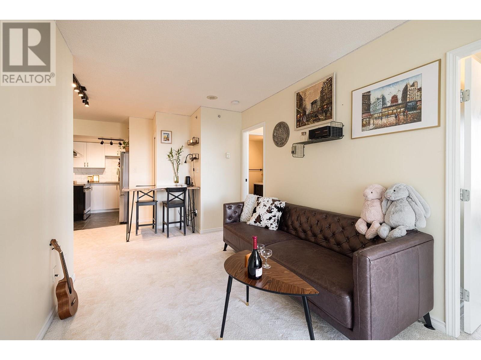904 5911 ALDERBRIDGE WAY, Richmond, British Columbia