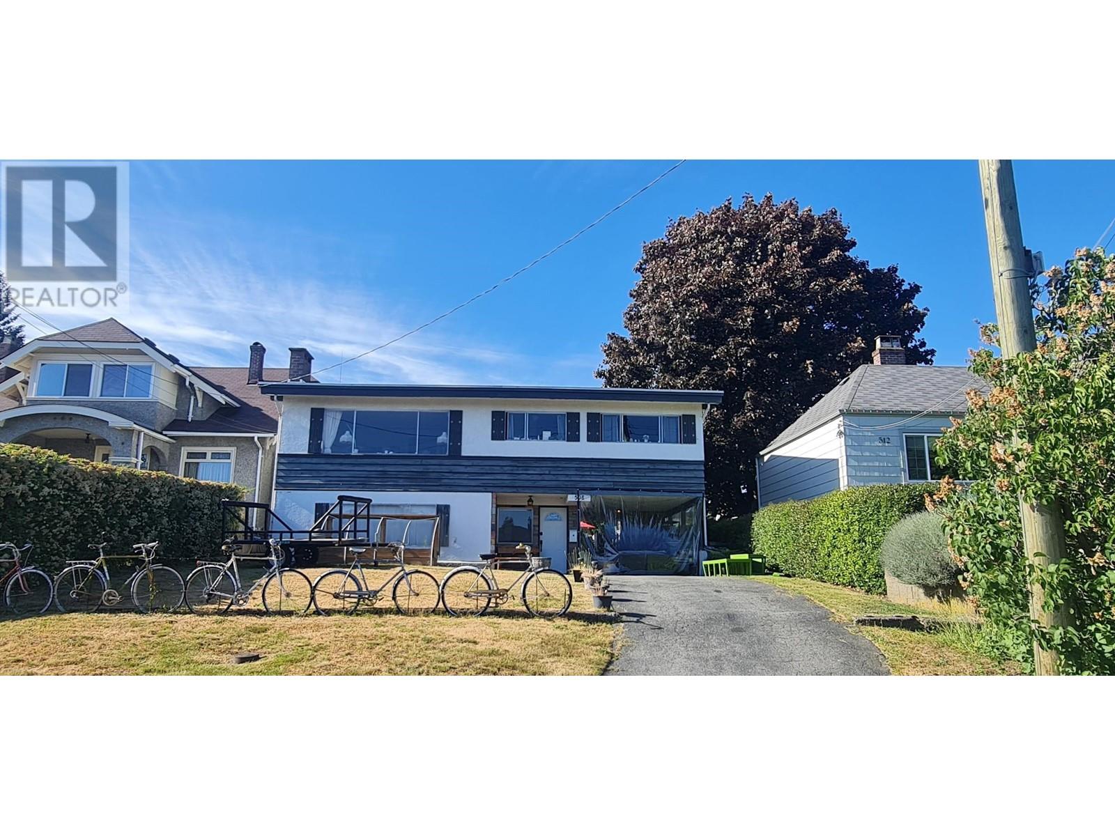 Property at 508 E 7TH STREET image 1
