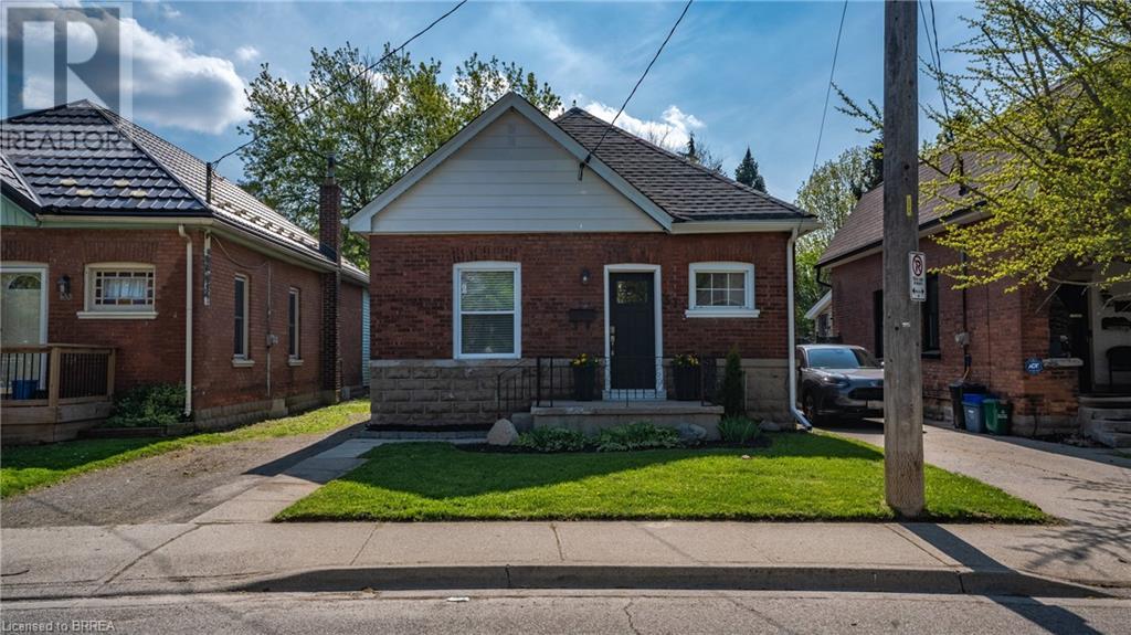 31 FOSTER Street, brantford, Ontario