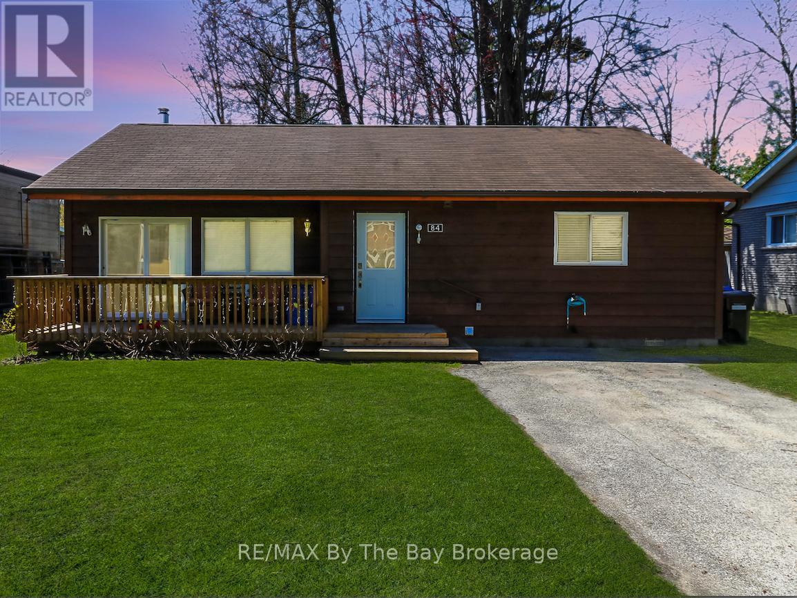Property at 84 32ND STREET N image 1