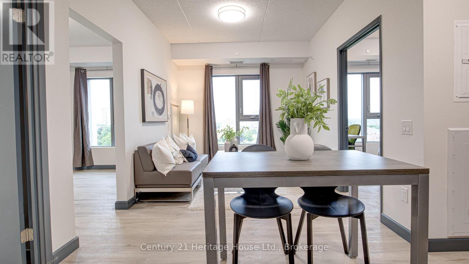 709 - 298 Hemlock Street, Waterloo, Ontario  N2L 0K8 - Photo 4 - X12021649