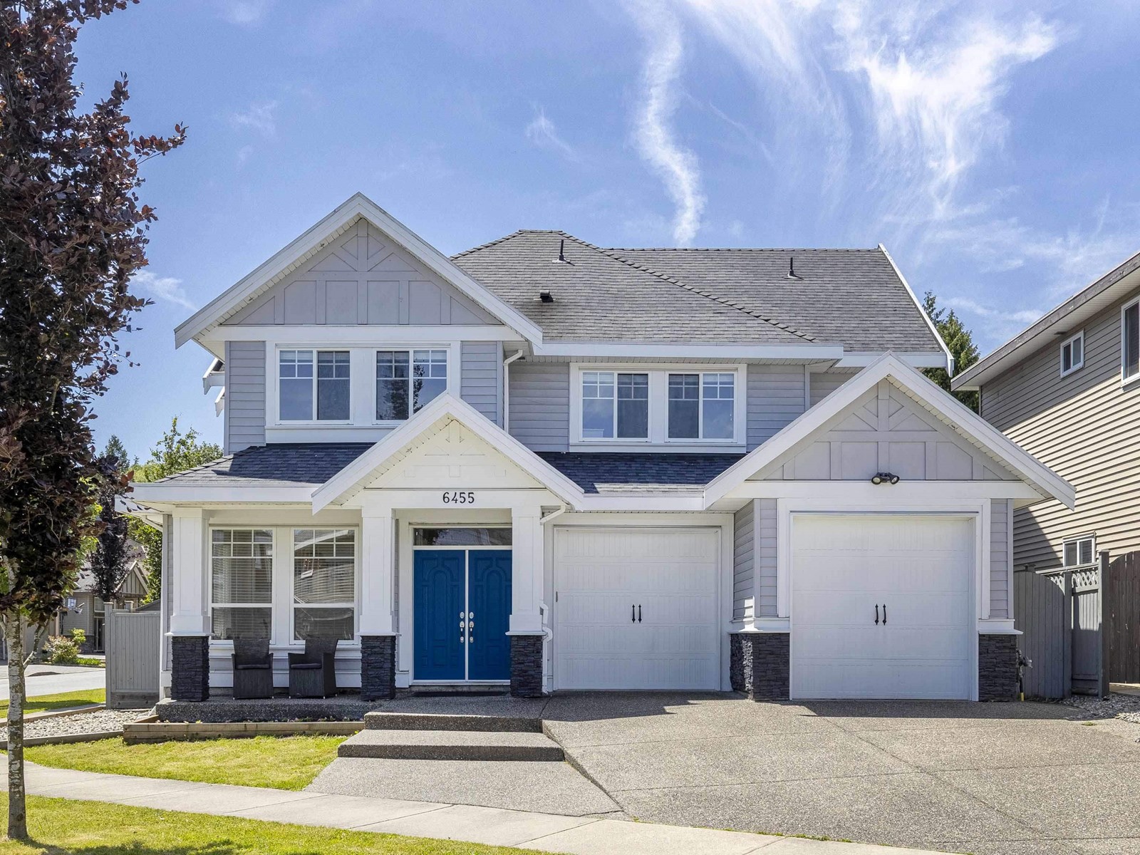 Property at 6455 143 STREET image 3