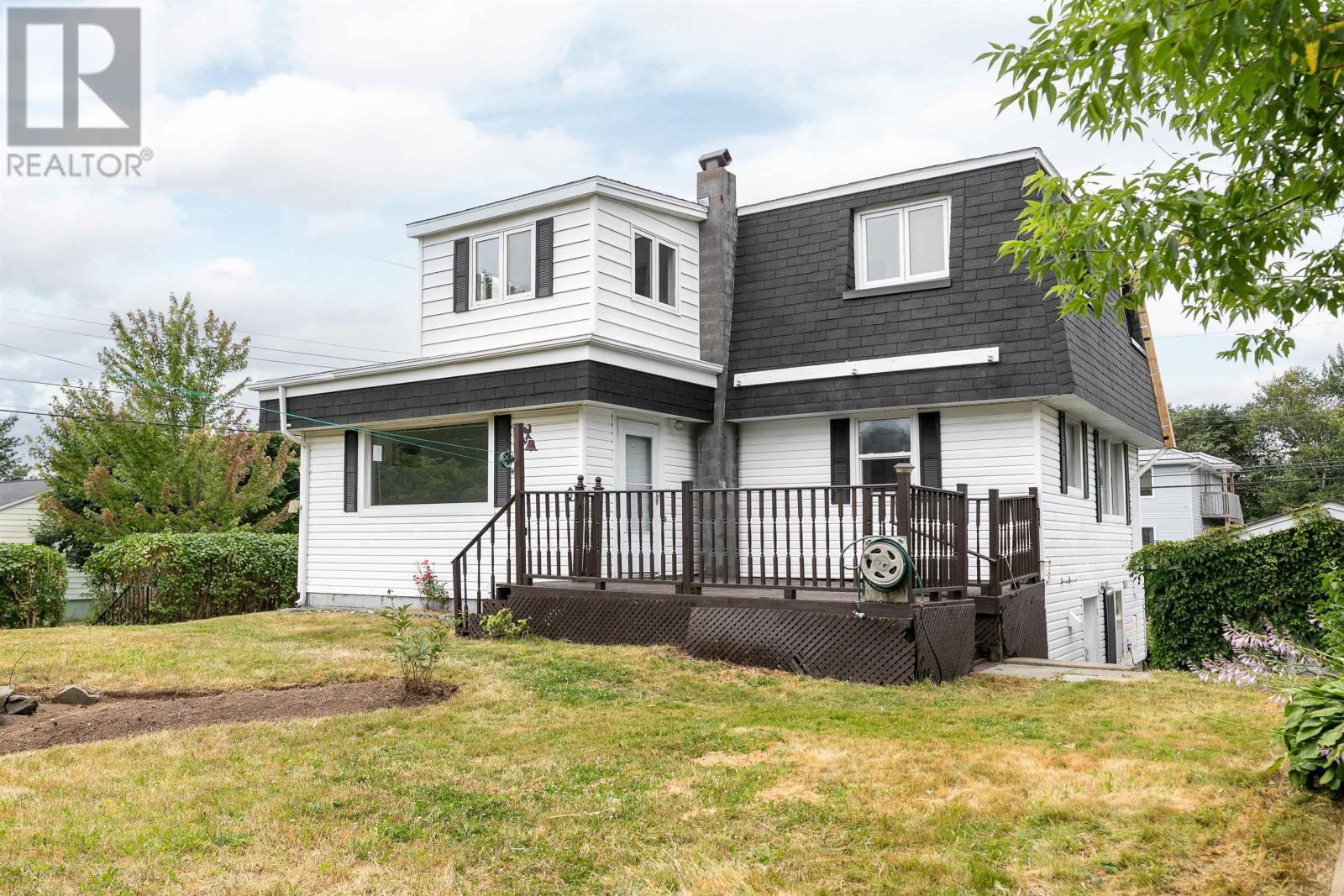 Property at 56 Woodland Avenue image 4