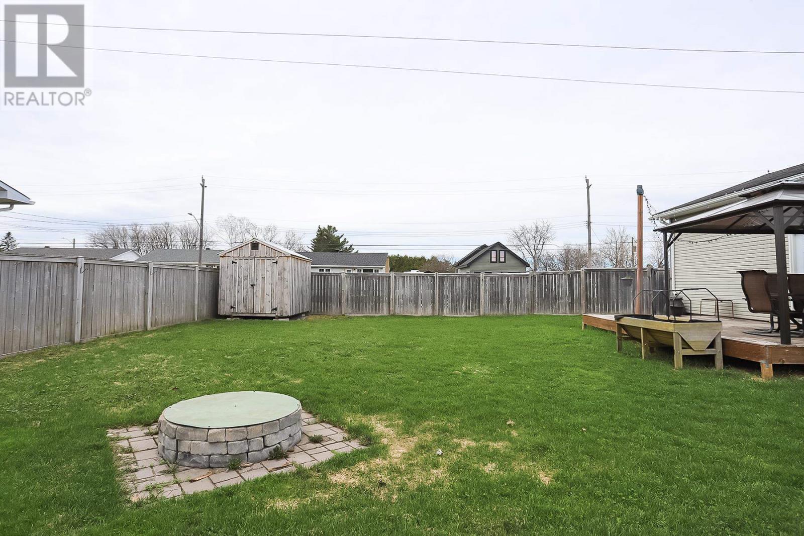 201 Churchill Ave, Sault Ste. Marie, Ontario  P6C 2P9 - Photo 7 - SM251010
