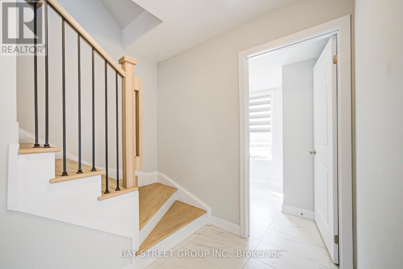 149 Yorkton Boulevard, Markham (Angus Glen), Ontario  L6C 3L7 - Photo 7 - N12136053
