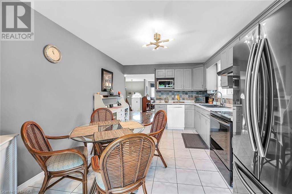 22 Passmore Court, Brantford, Ontario  N3S 7V3 - Photo 14 - 40723948