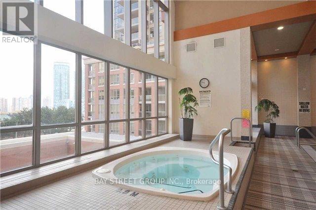 1007 - 4080 Living Arts Drive, Mississauga, Ontario  L5B 4M8 - Photo 5 - W12136078