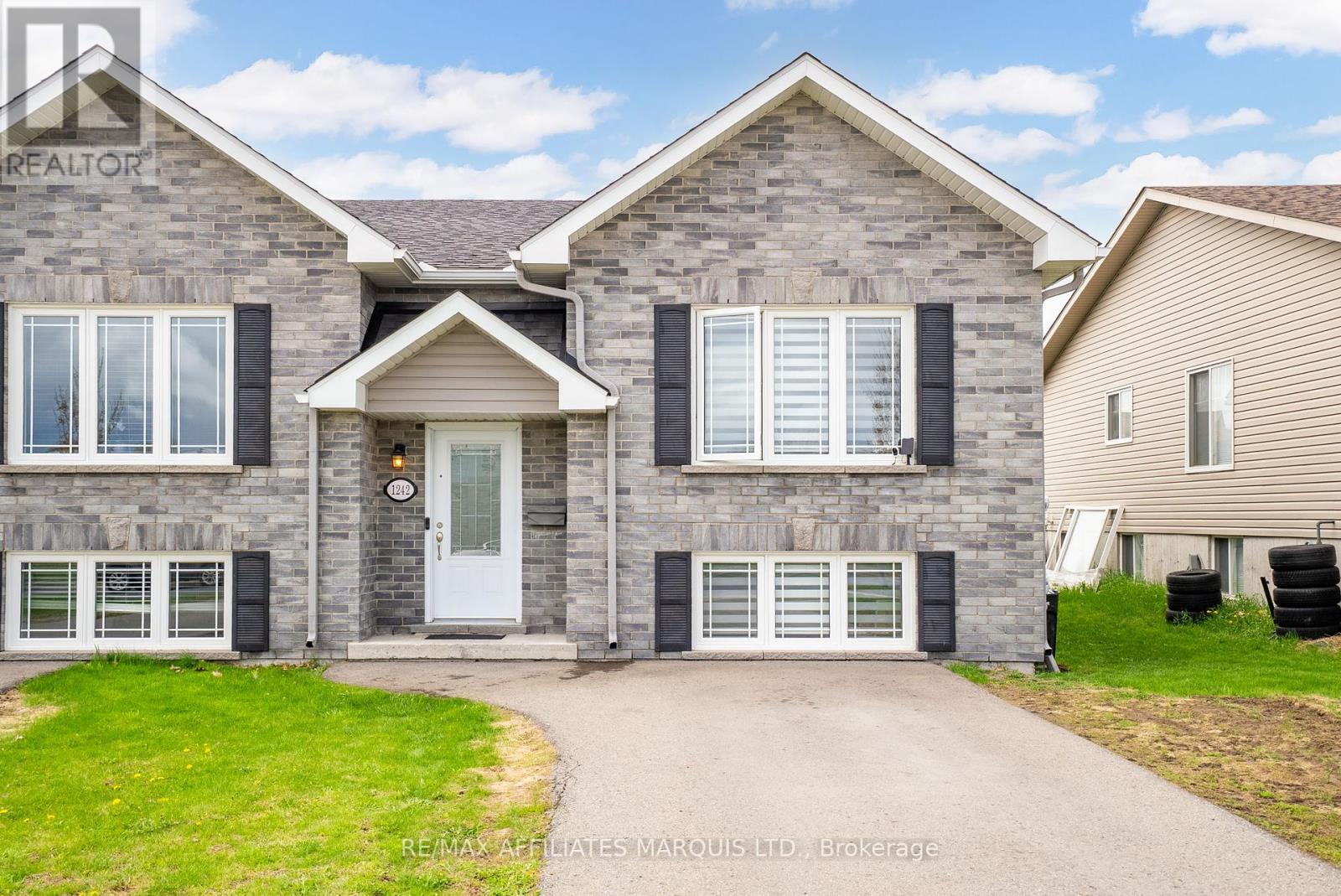 1242 ST MICHEL AVENUE, Cornwall, Ontario
