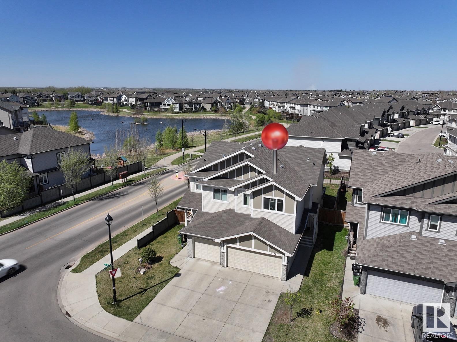 17720 8 Av Sw, Edmonton, Alberta  T6W 2S6 - Photo 1 - E4435409