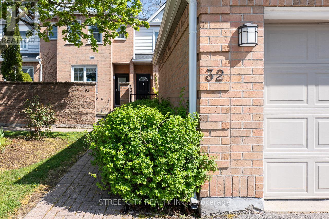 Property at 32 - 1570 RICHMOND STREET image 2