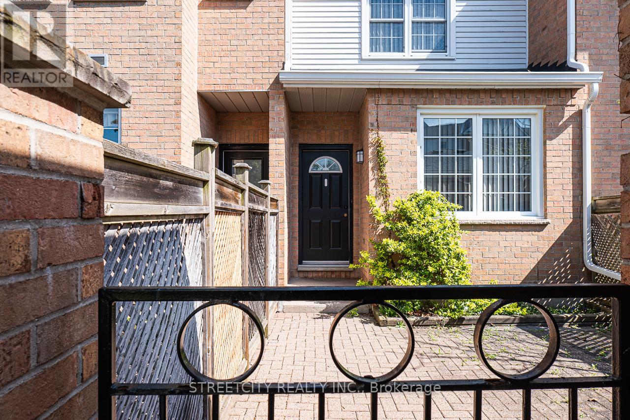 Property at 32 - 1570 RICHMOND STREET image 3