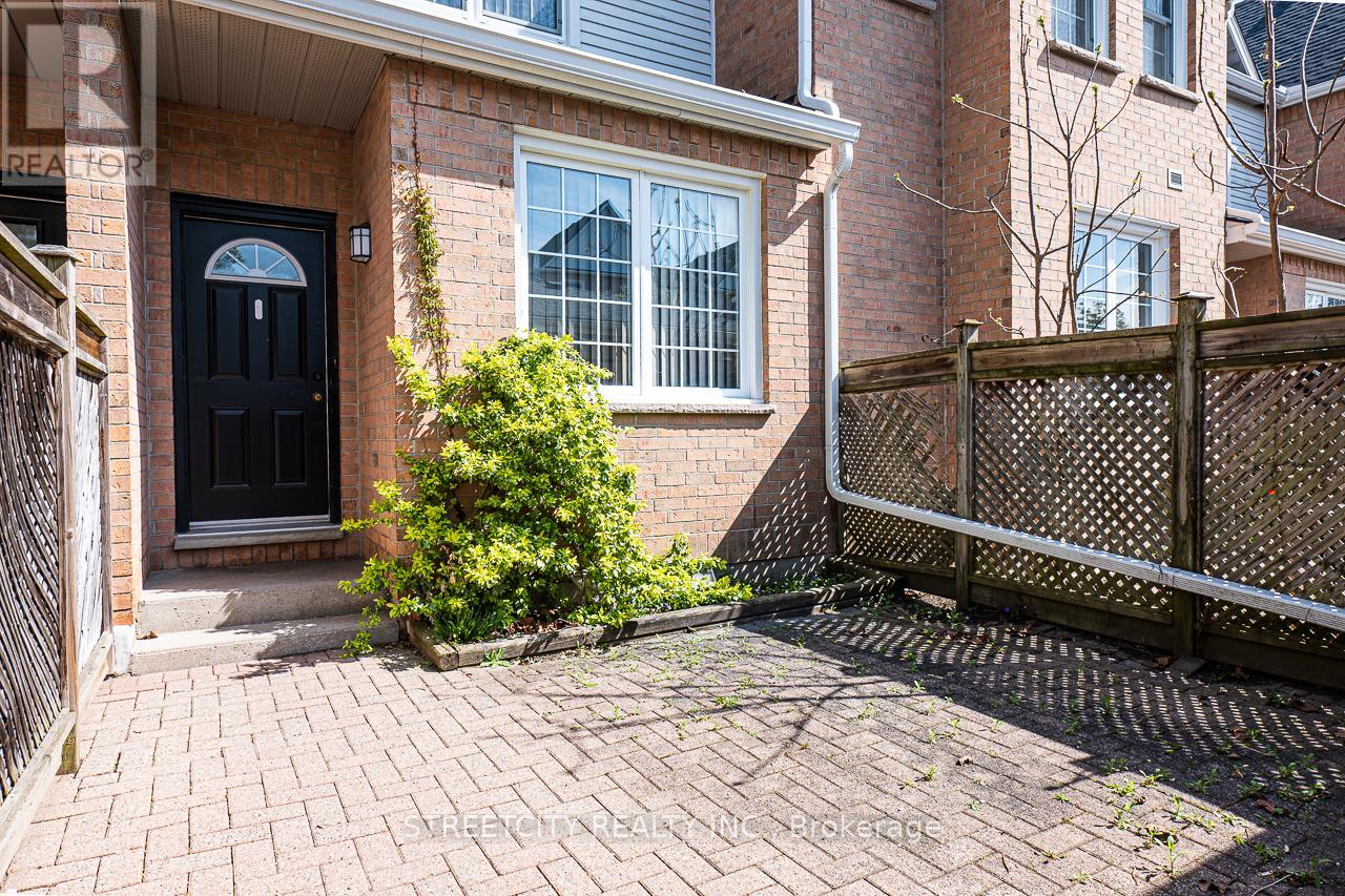 Property at 32 - 1570 RICHMOND STREET image 4