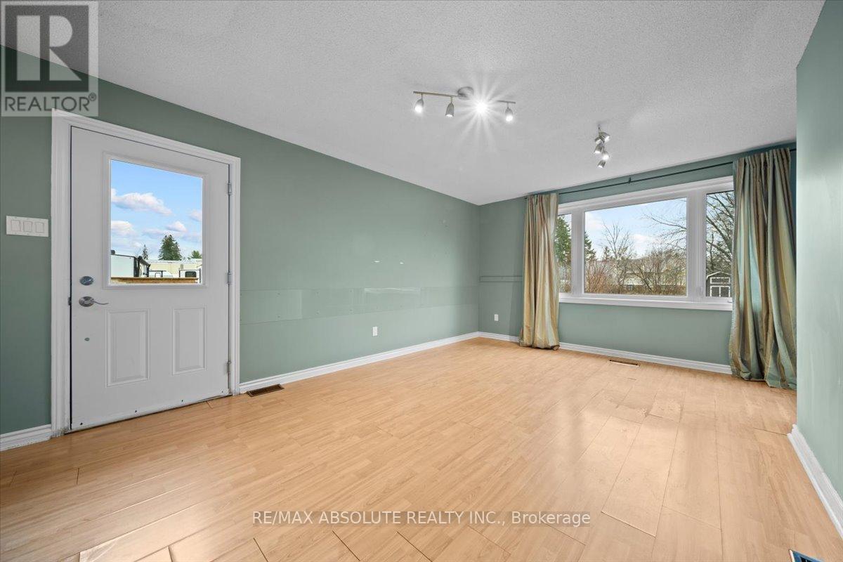 1538 Stittsville Main Street, Ottawa, Ontario  K2S 1N7 - Photo 9 - X12136151