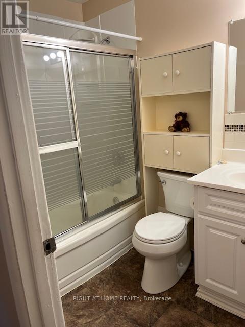 72 Kelly Street, Madawaska Valley, Ontario  K0J 1B0 - Photo 10 - X12109853