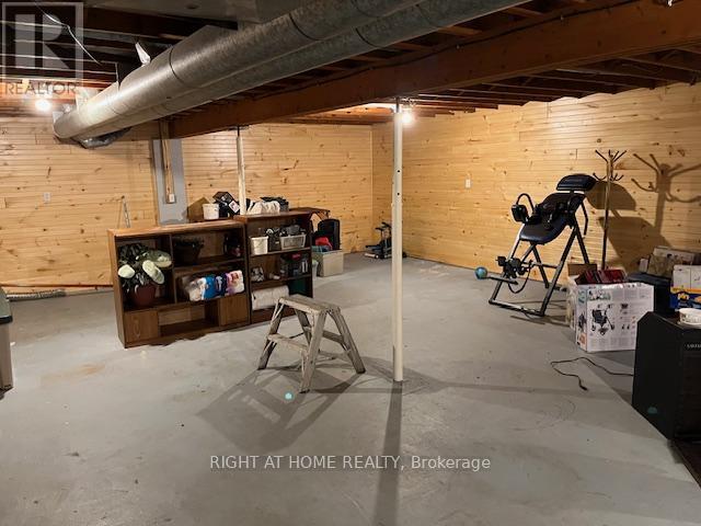 72 Kelly Street, Madawaska Valley, Ontario  K0J 1B0 - Photo 16 - X12109853