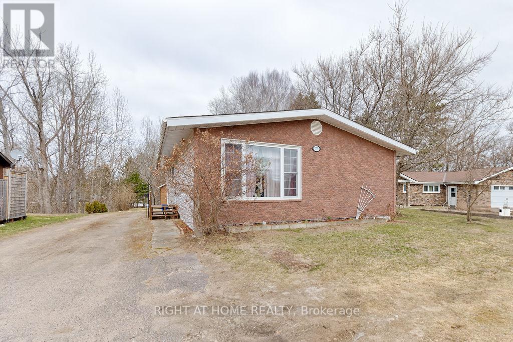 72 Kelly Street, Madawaska Valley, Ontario  K0J 1B0 - Photo 26 - X12109853