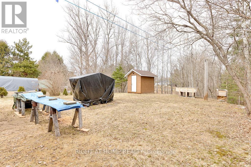 72 Kelly Street, Madawaska Valley, Ontario  K0J 1B0 - Photo 25 - X12109853
