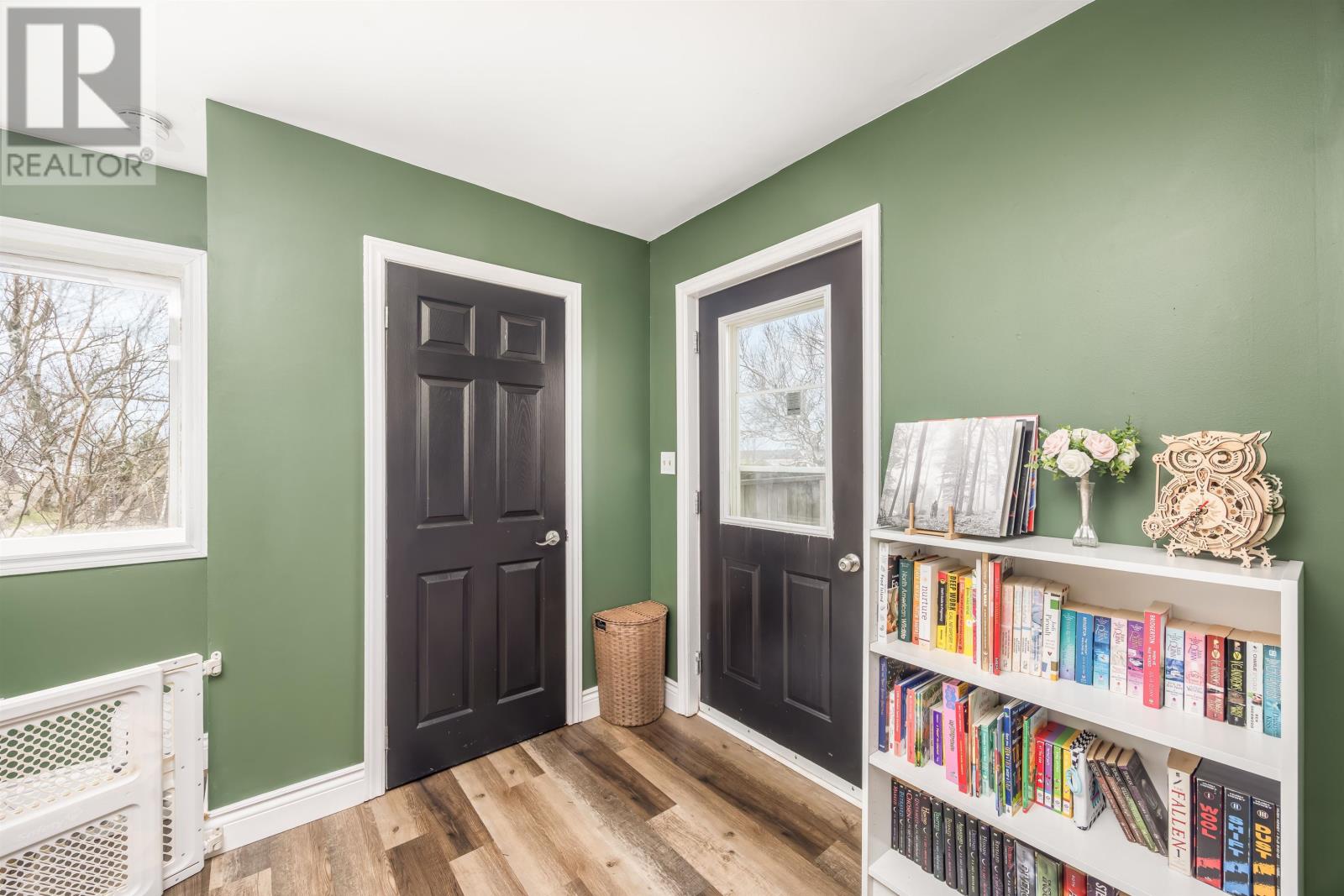 Property at 652 Meadowbank Road image 5
