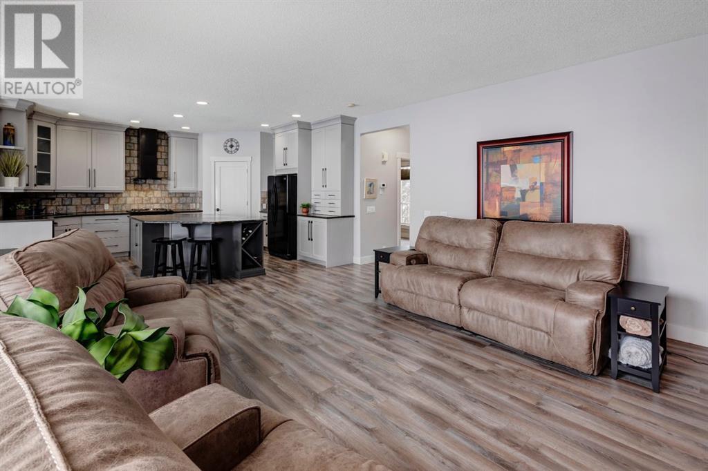 225 Gleneagles View, Cochrane, Alberta  T4C 2G5 - Photo 12 - A2218643