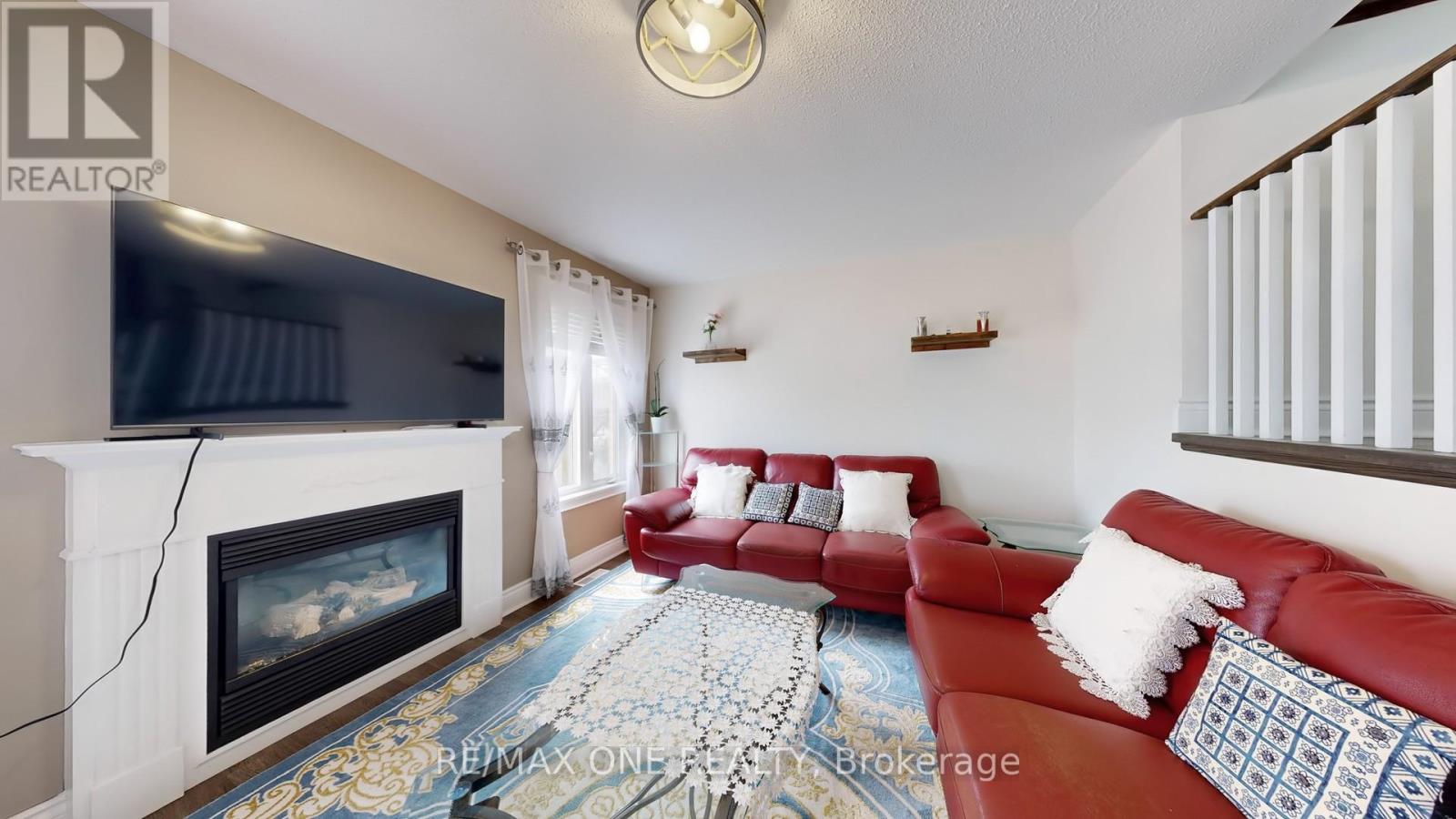 7 Laurendale Avenue, Georgina (Keswick South), Ontario  L4P 4A8 - Photo 12 - N12136092