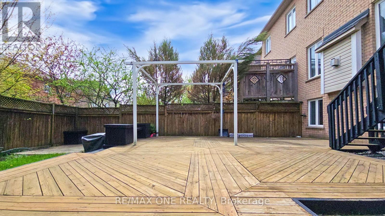 7 Laurendale Avenue, Georgina (Keswick South), Ontario  L4P 4A8 - Photo 38 - N12136092